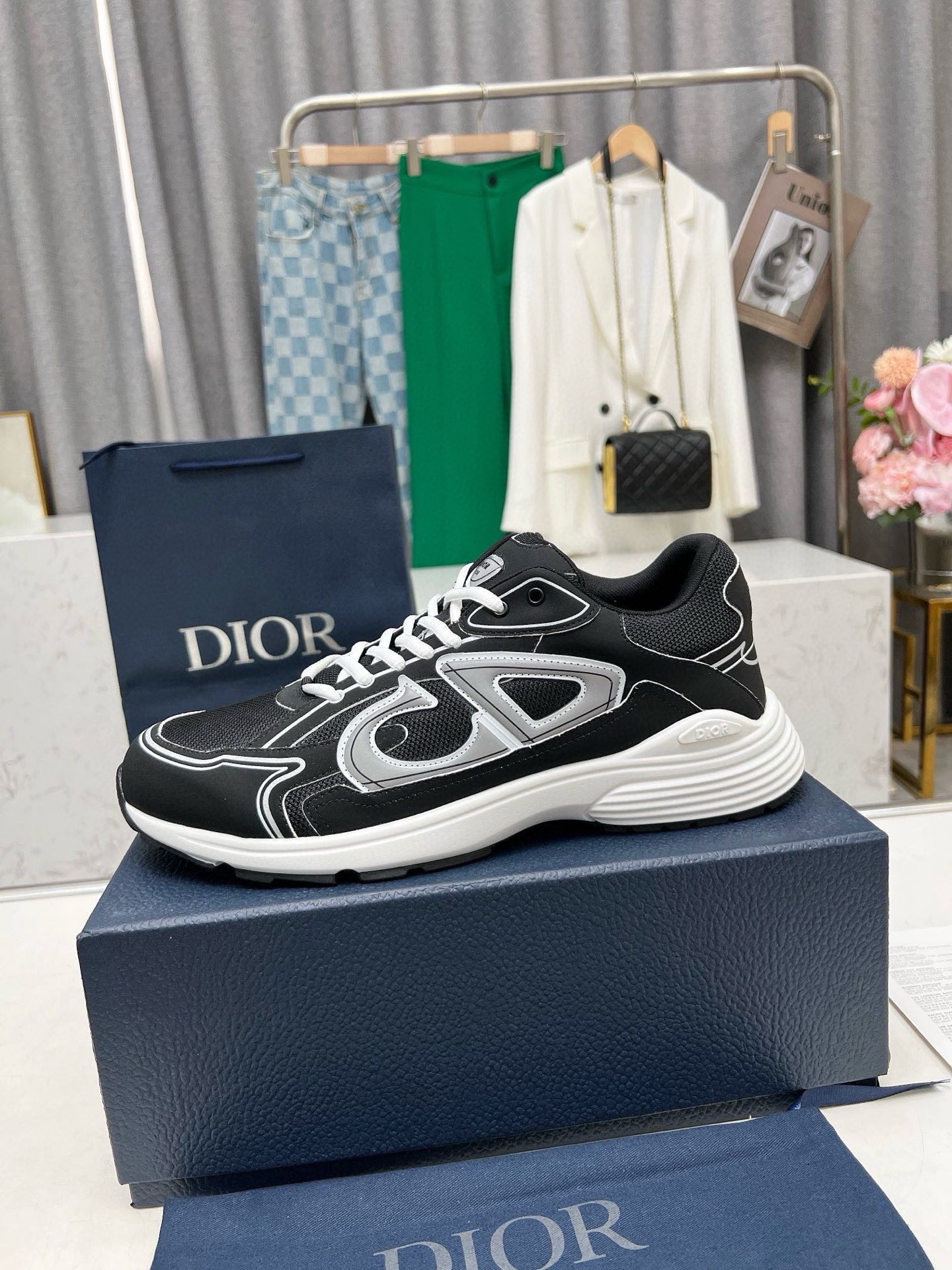 Dior