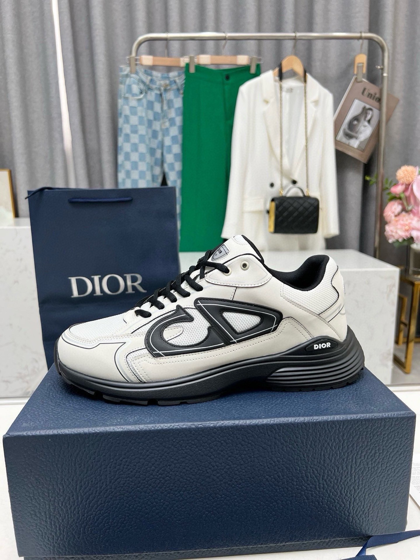 Dior