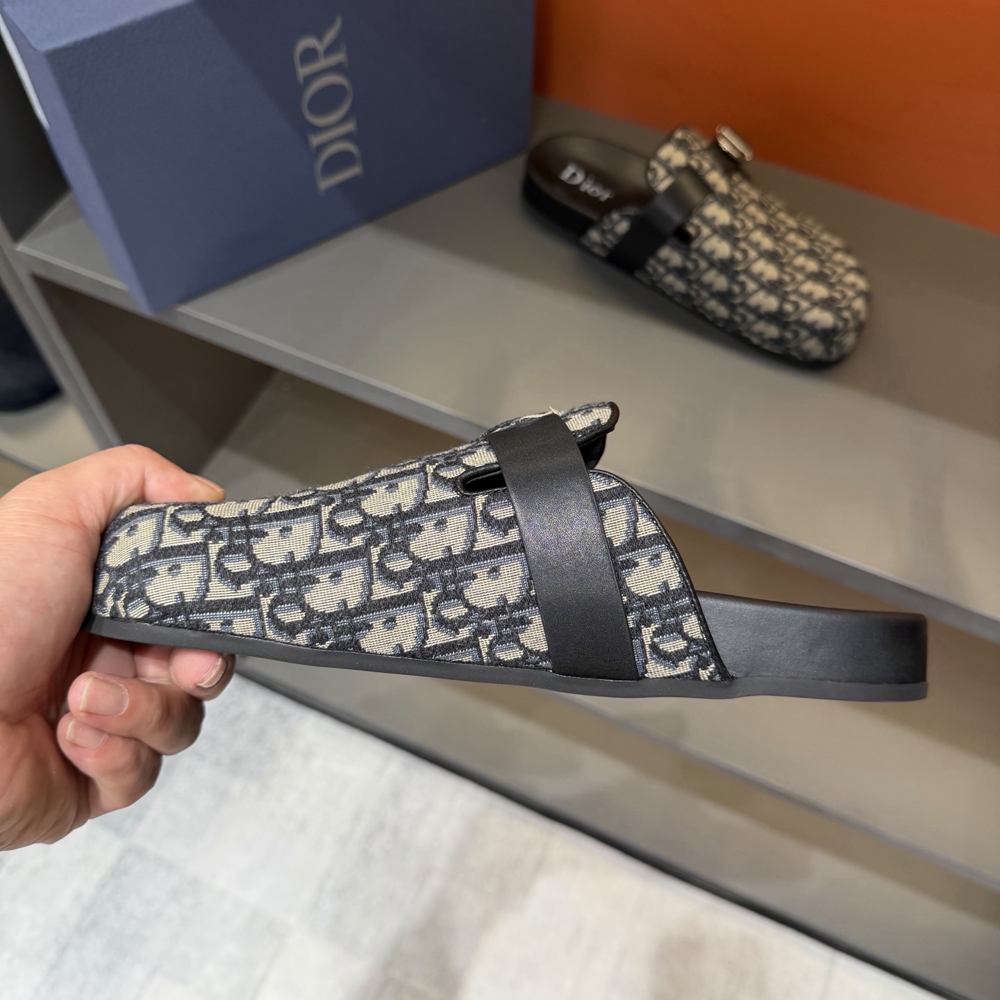 Dior