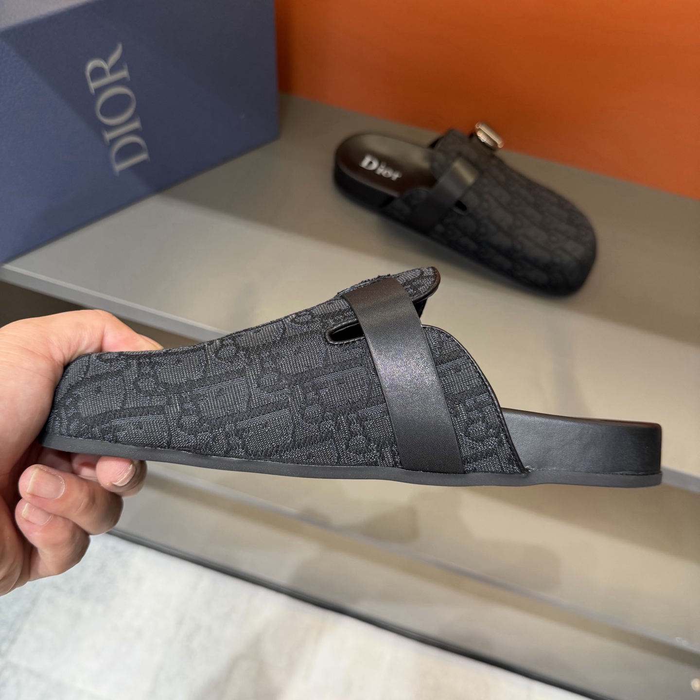 Dior
