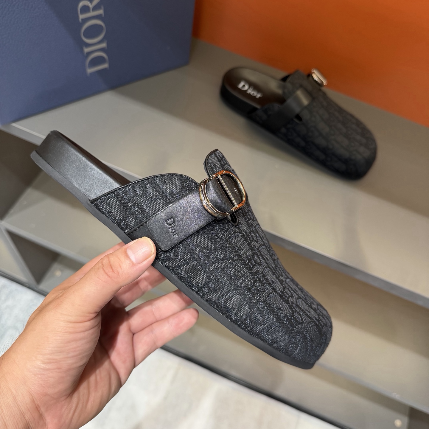 Dior