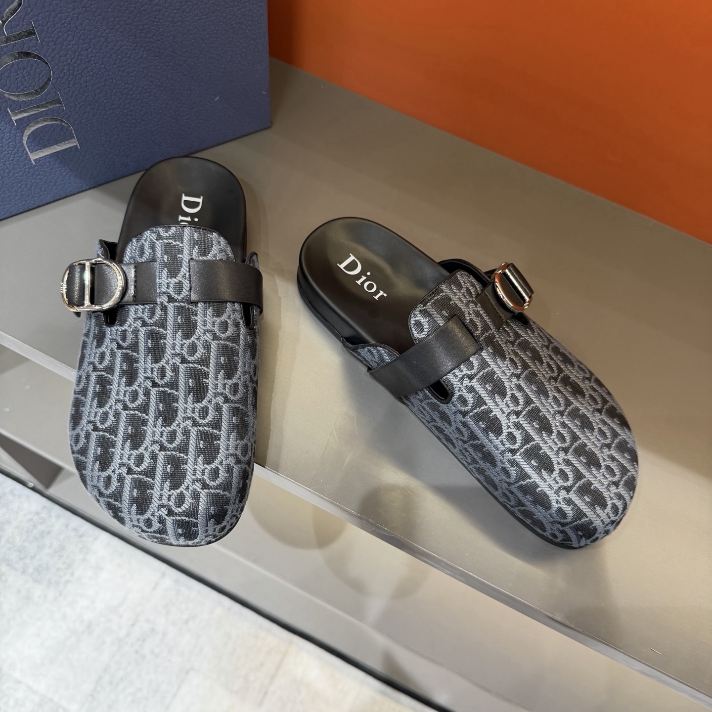 Dior