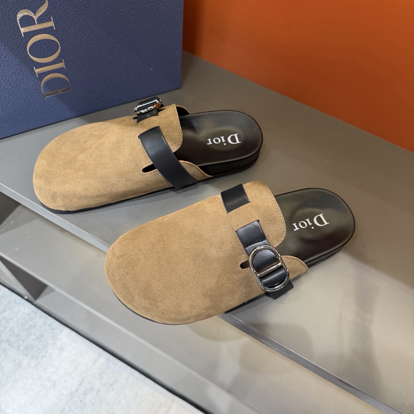 Dior