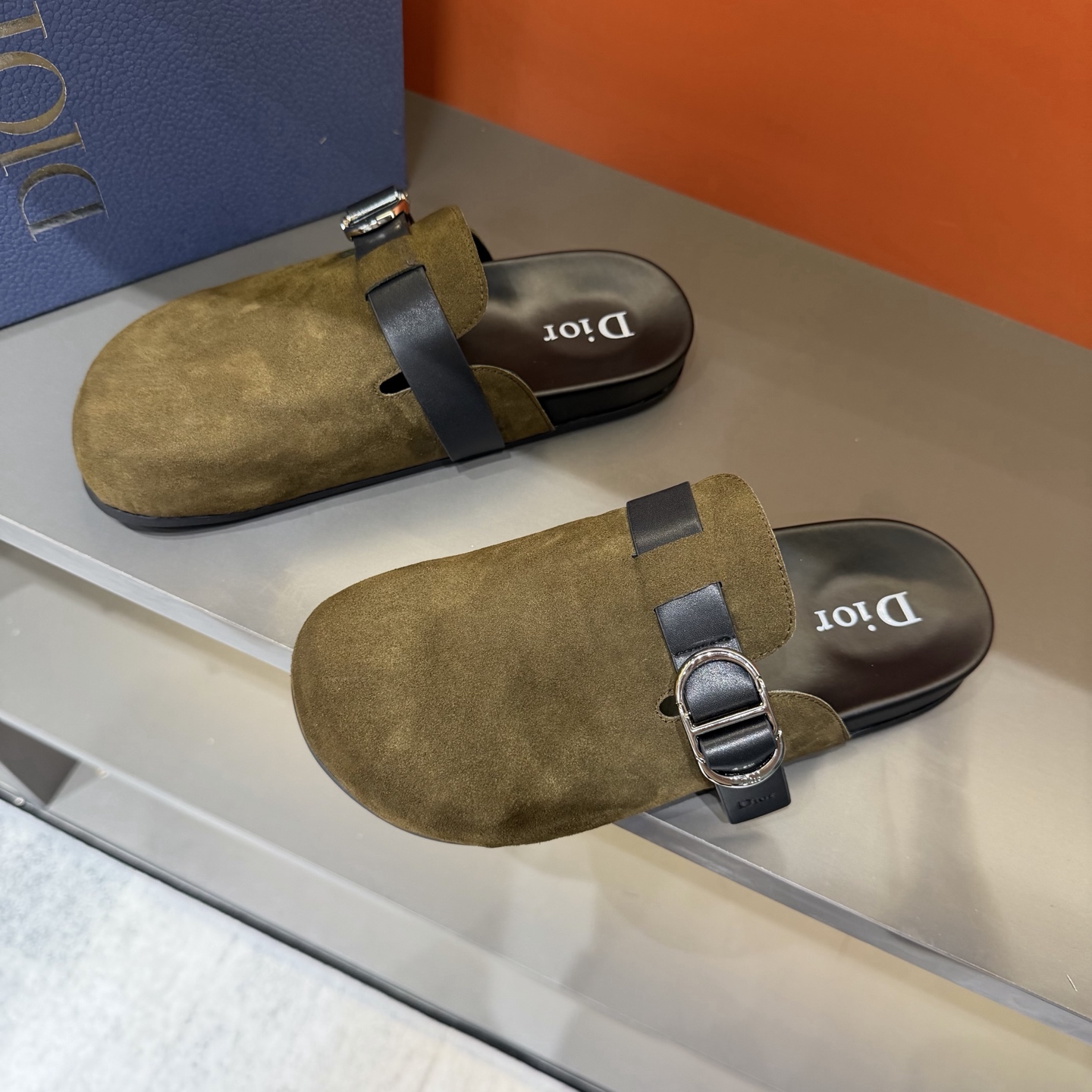 Dior