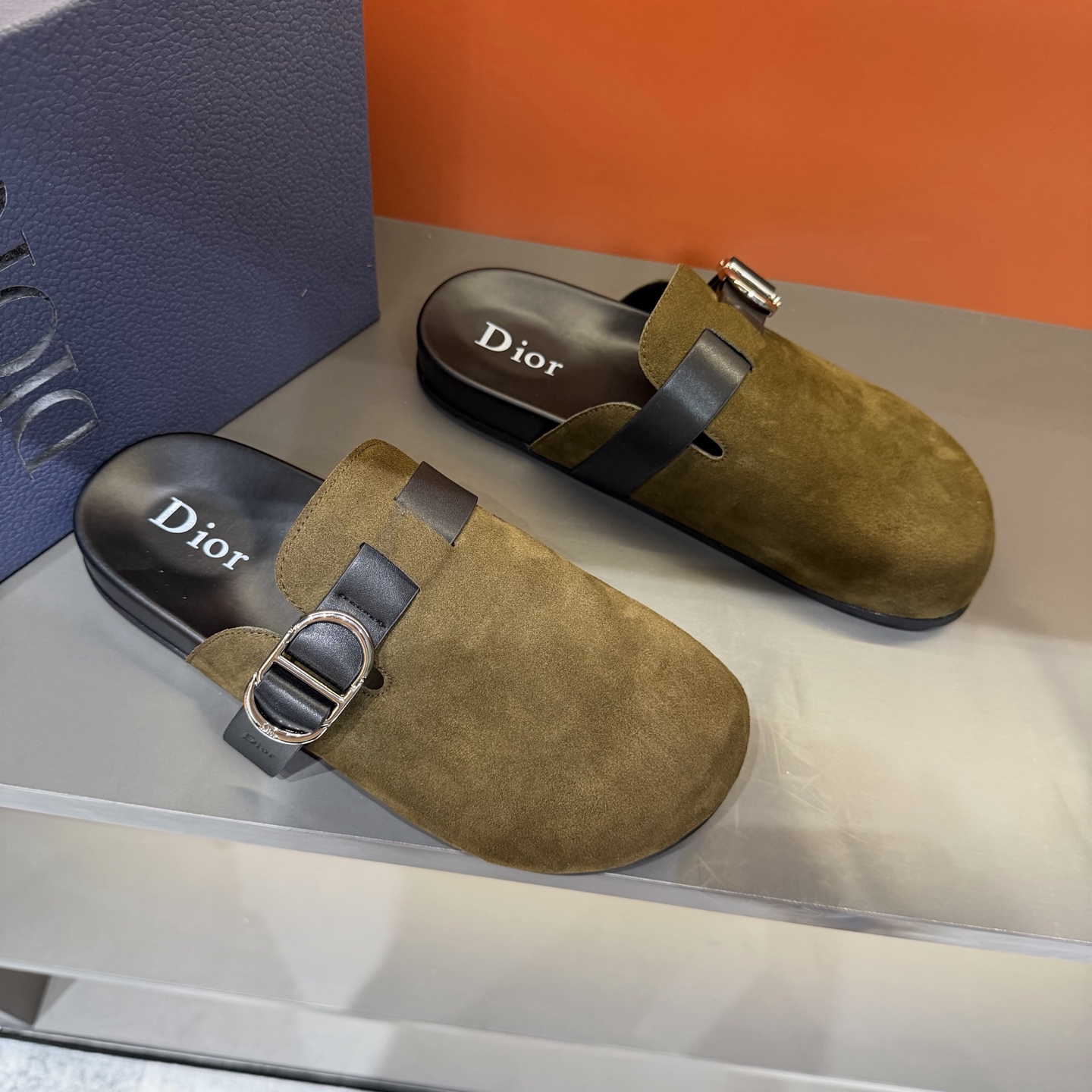 Dior