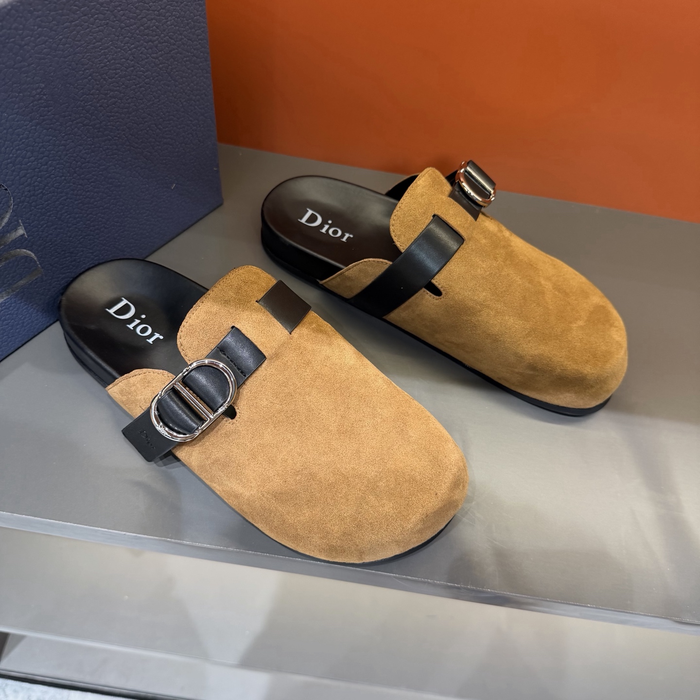Dior