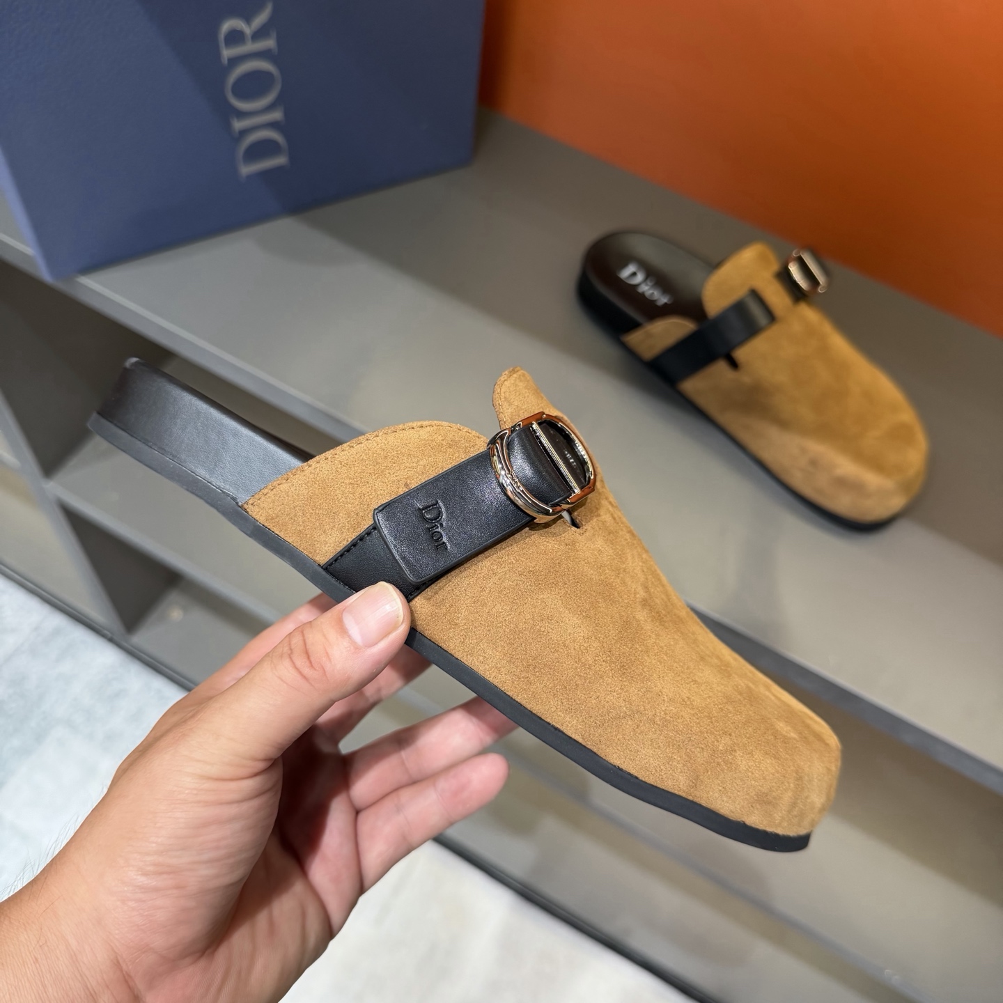 Dior