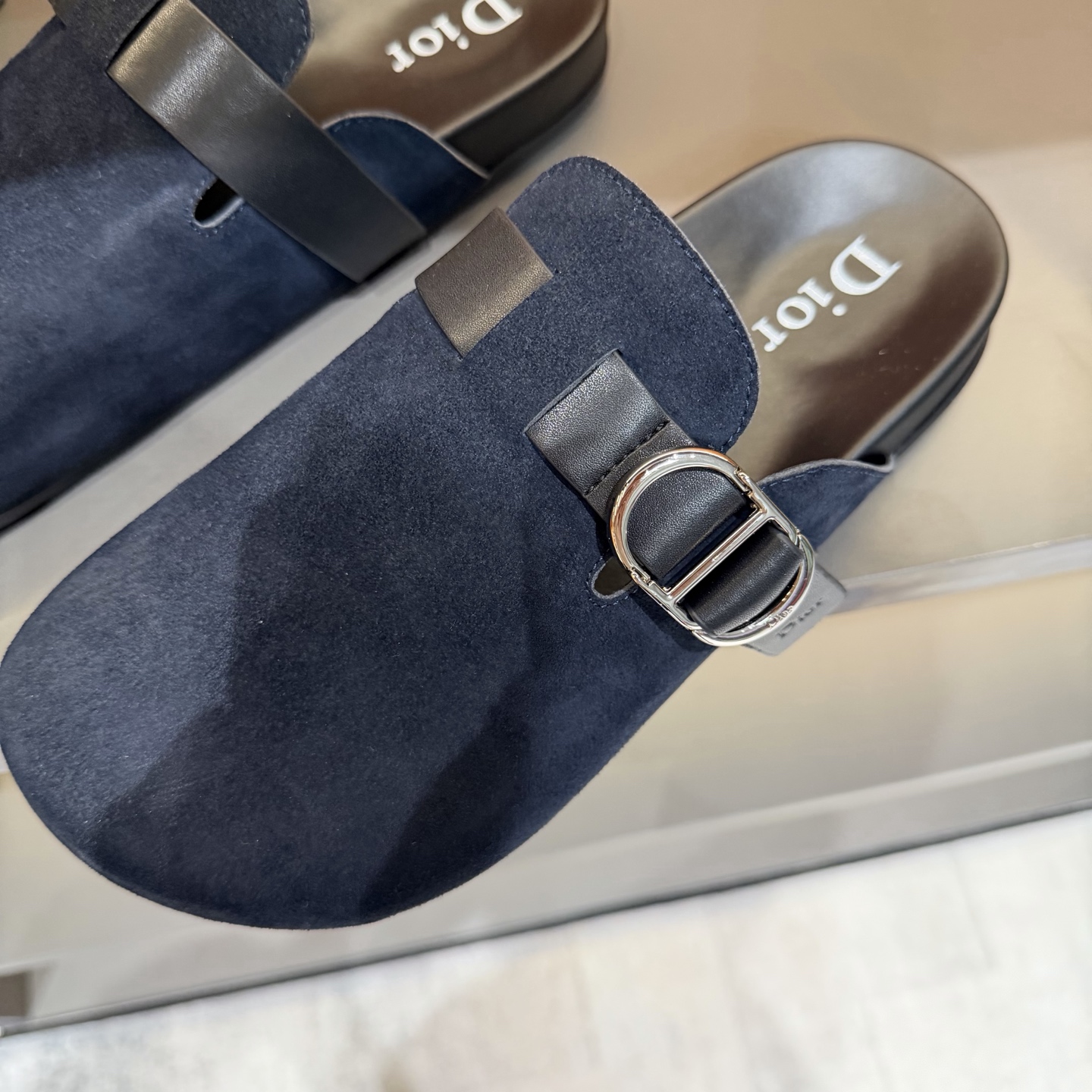 Dior