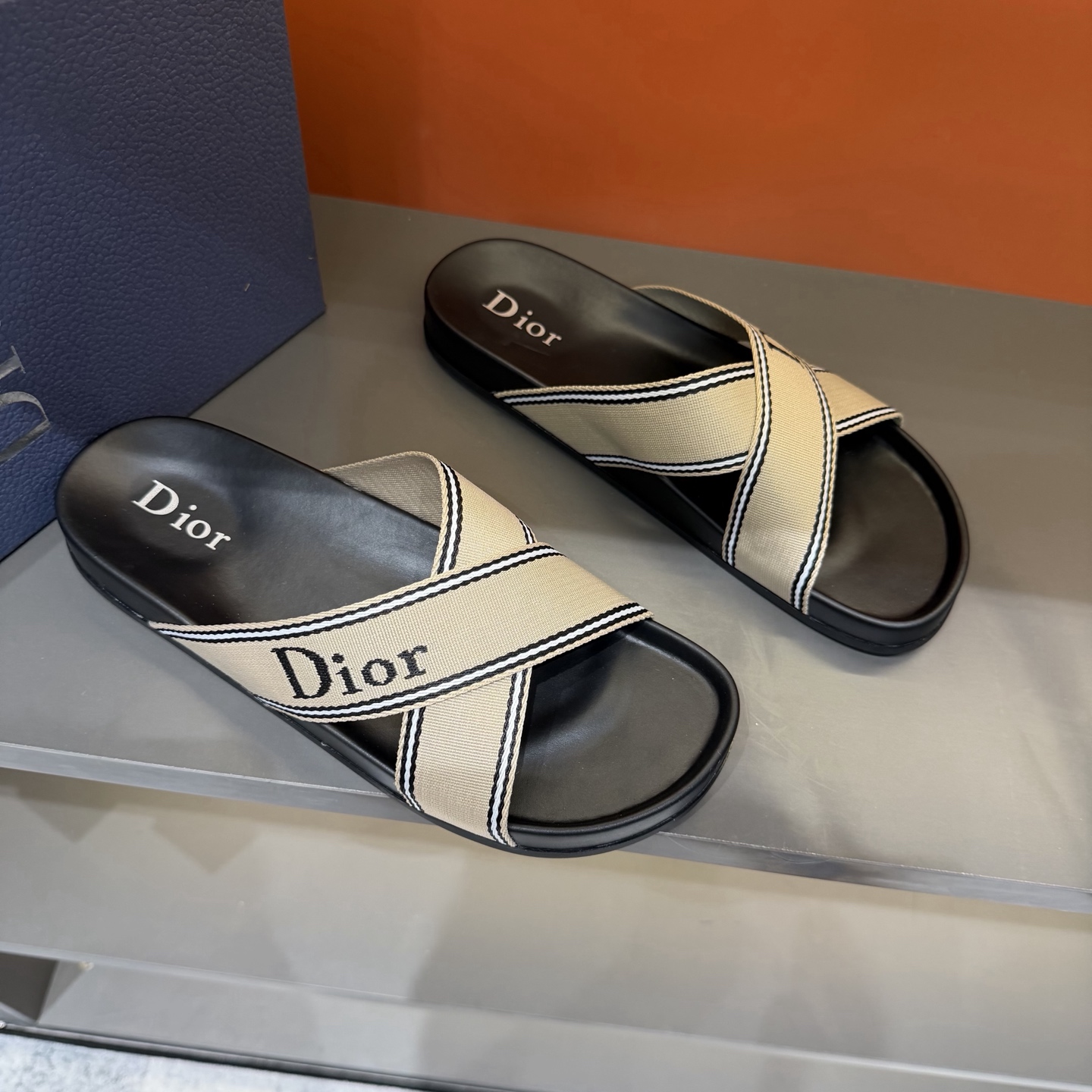 Dior