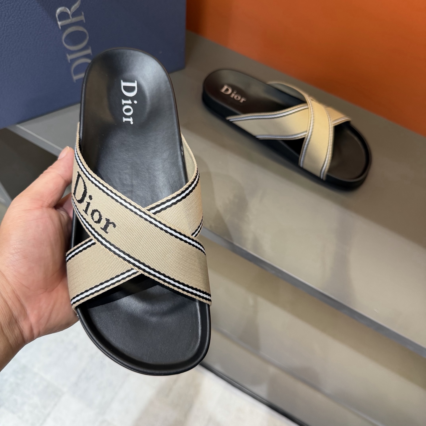 Dior