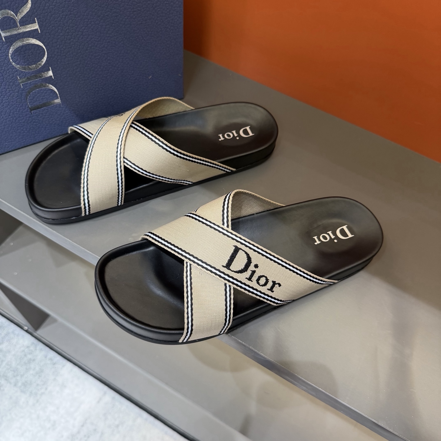 Dior