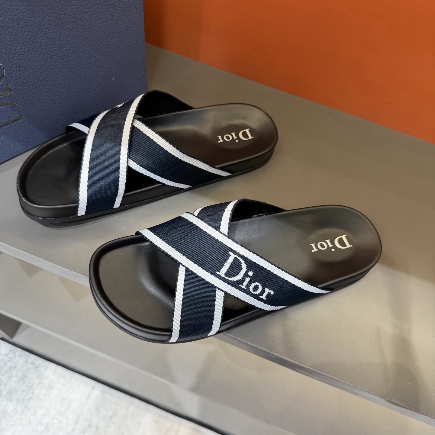 Dior