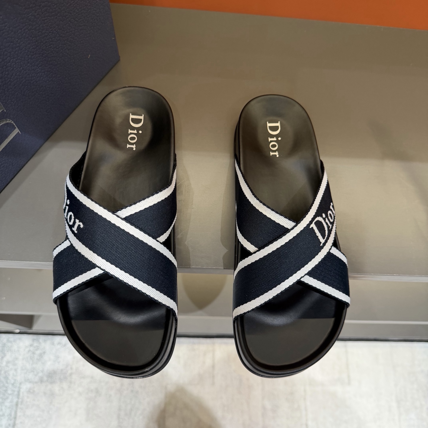 Dior