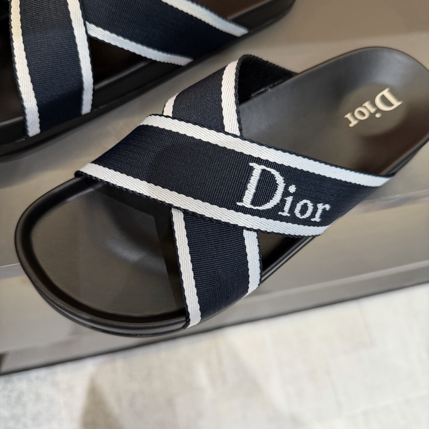 Dior