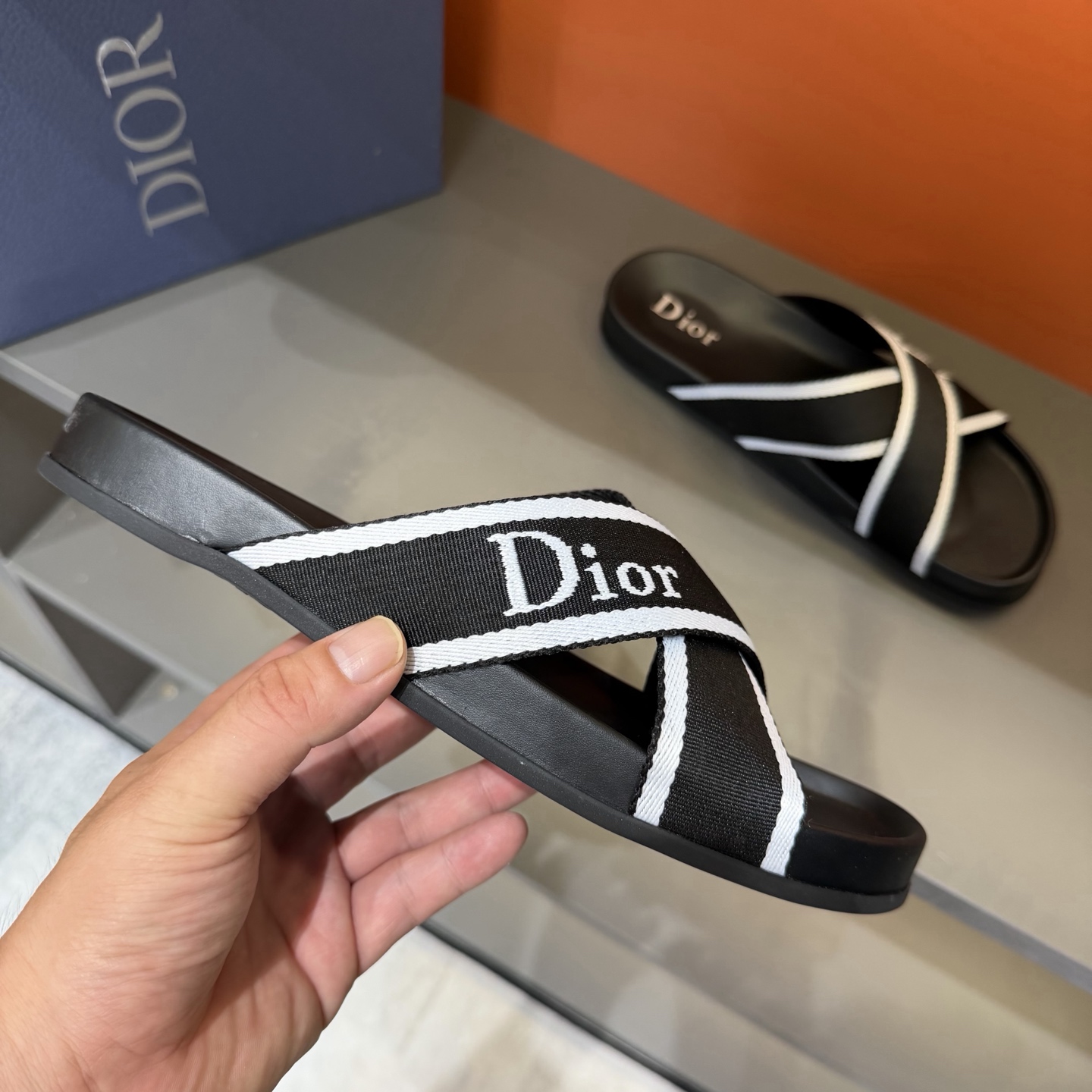 Dior