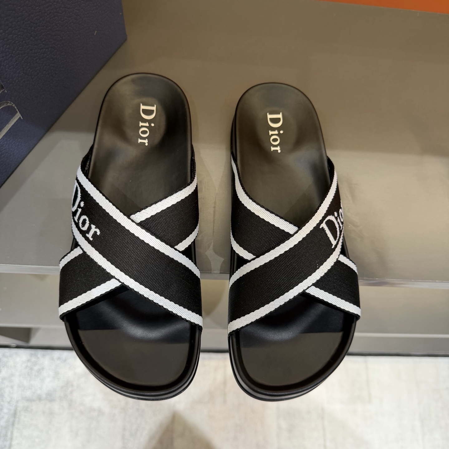Dior