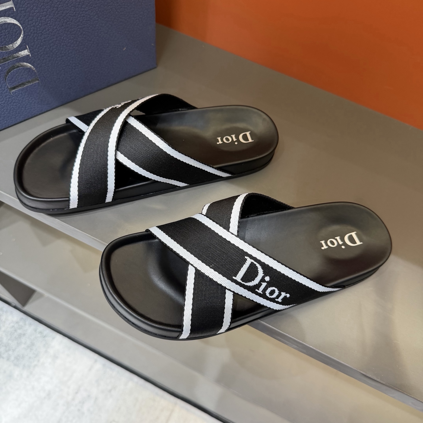 Dior