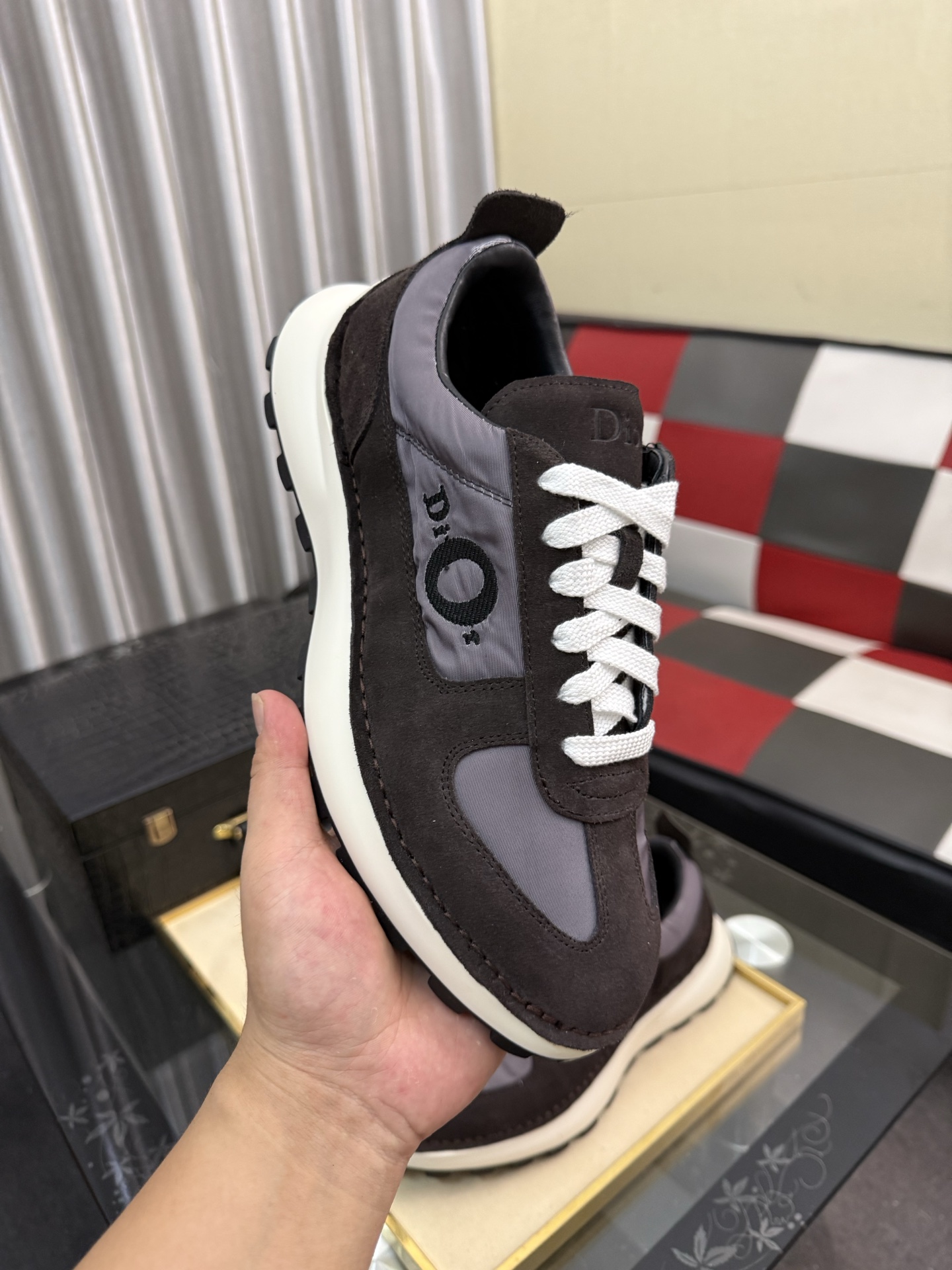 Dior