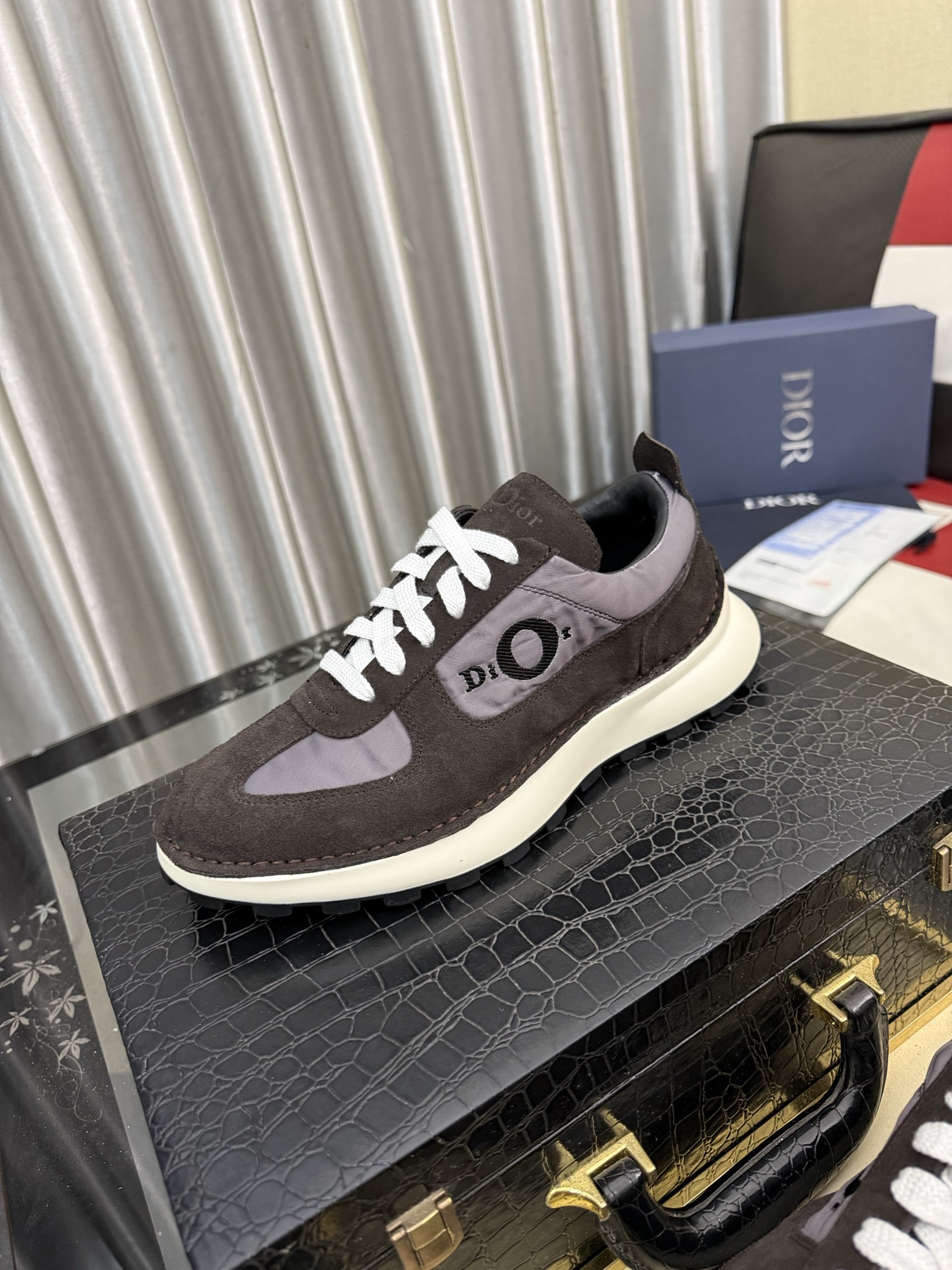 Dior