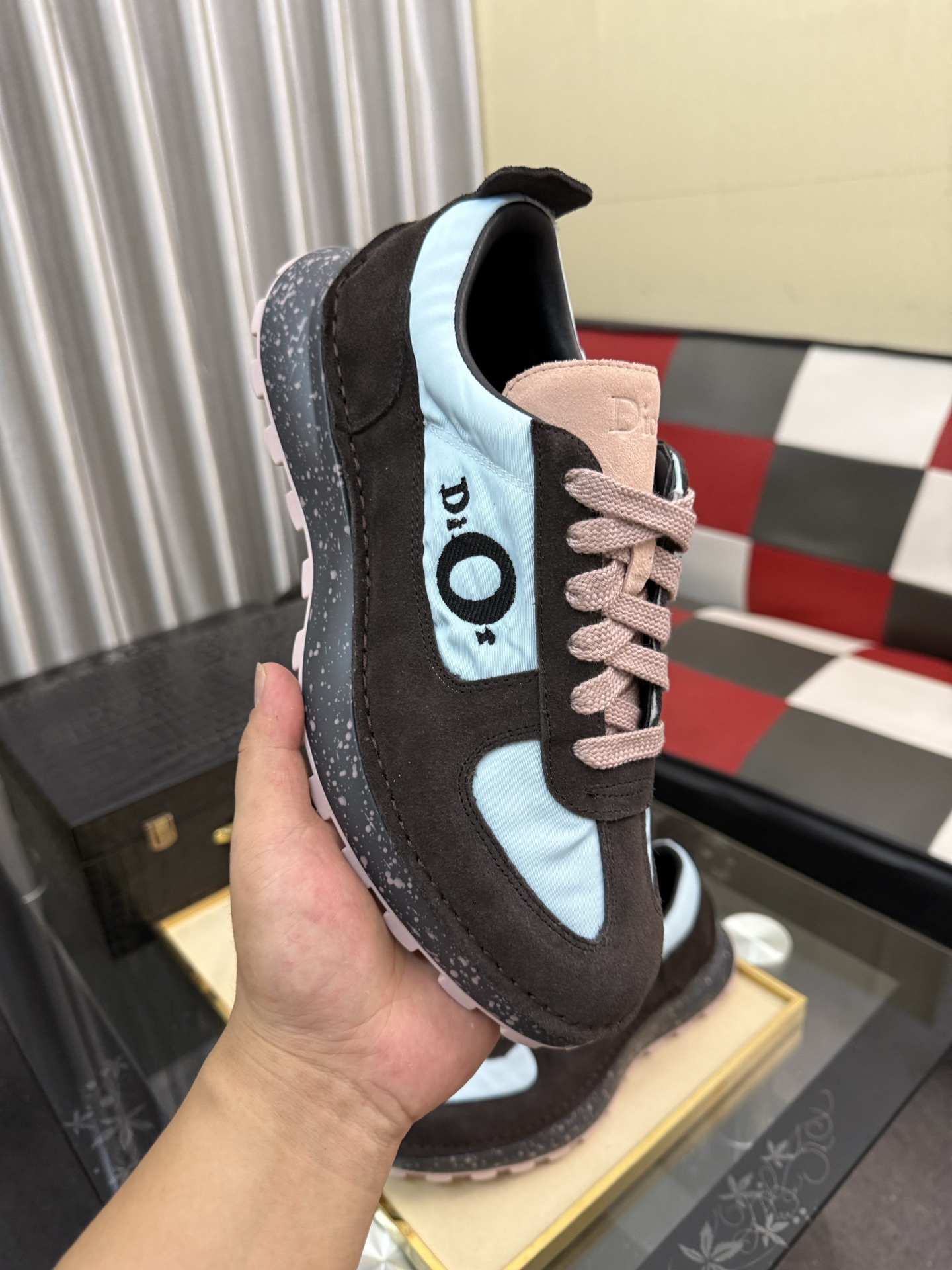 Dior