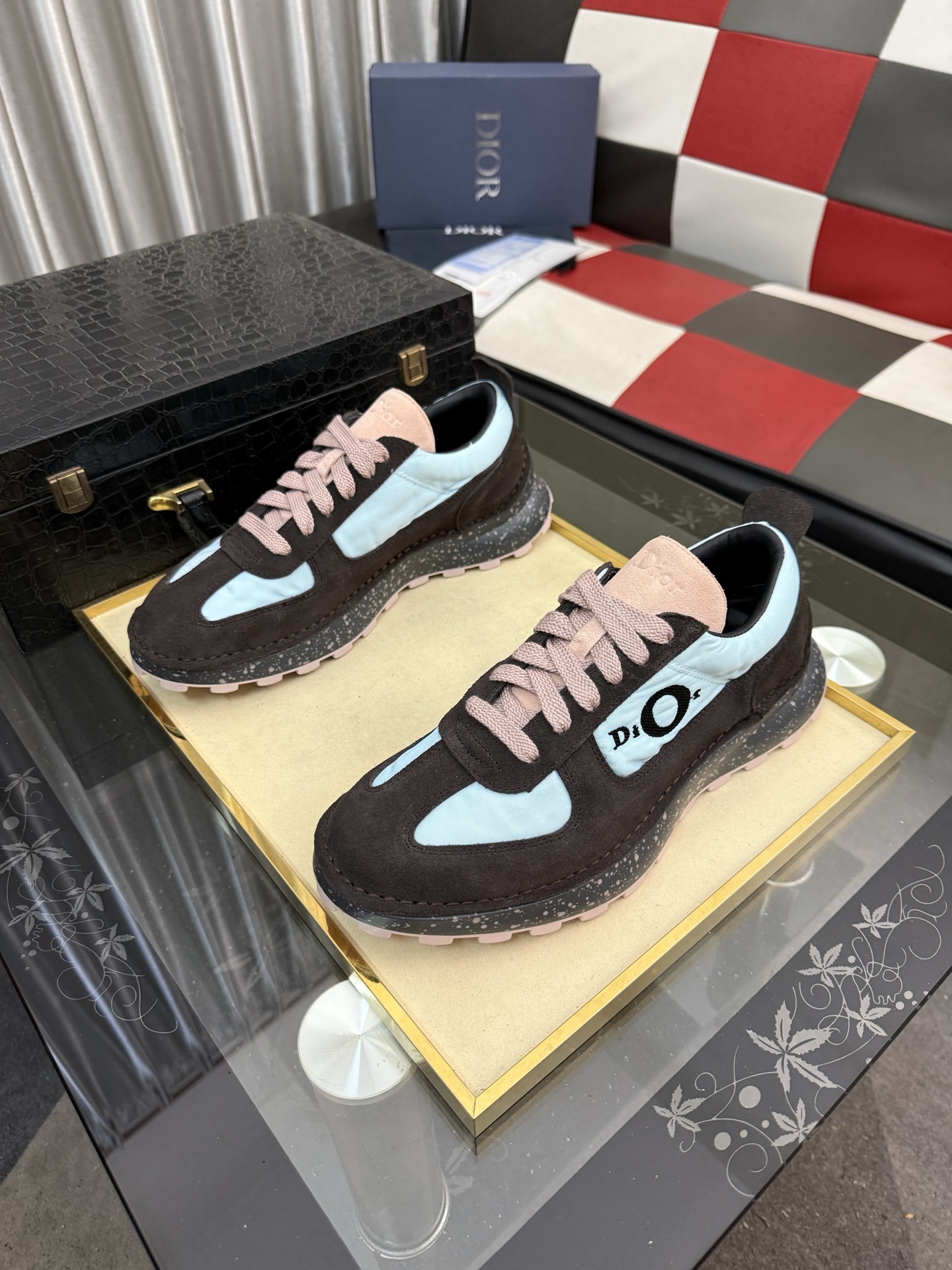 Dior