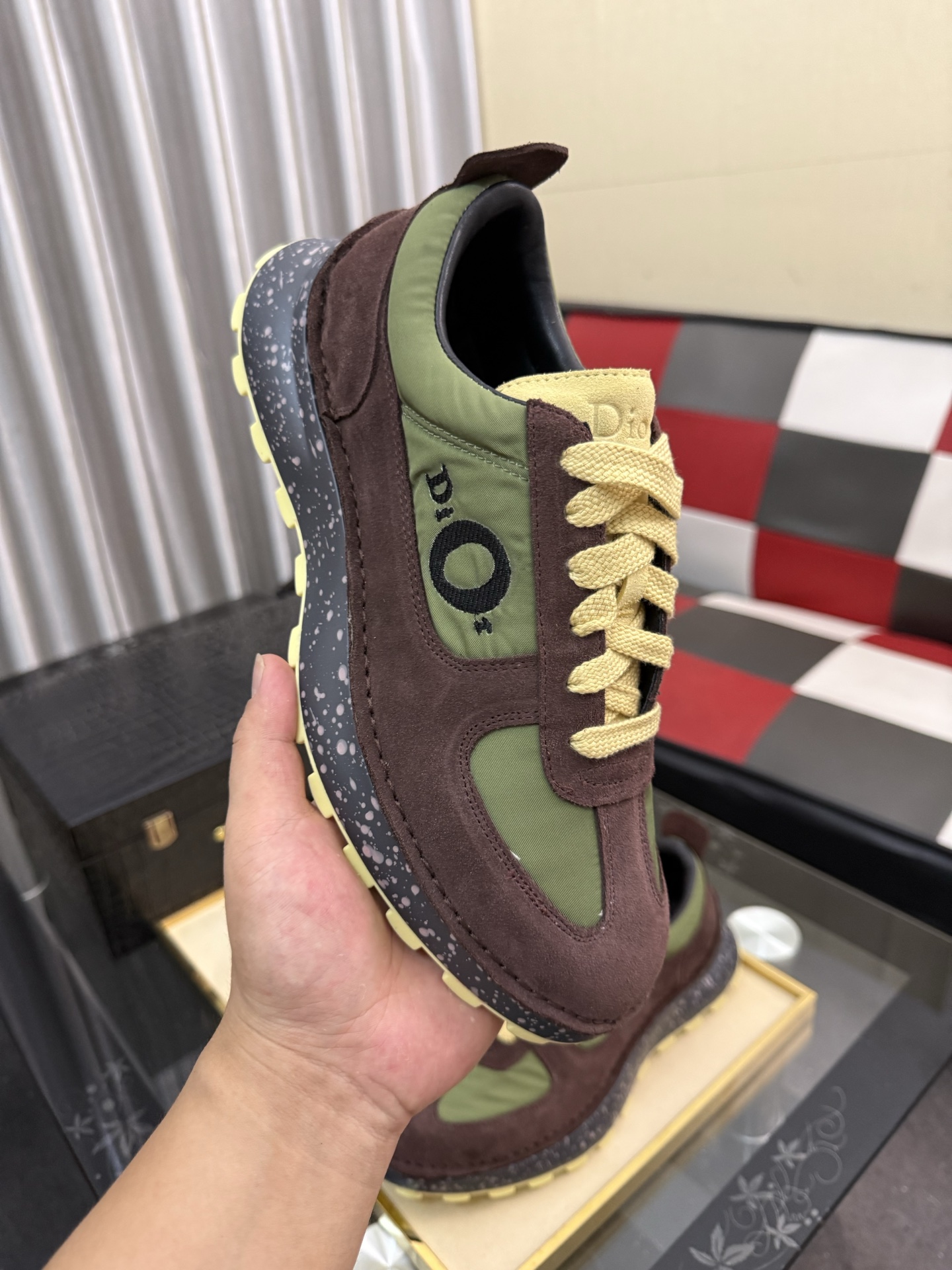 Dior