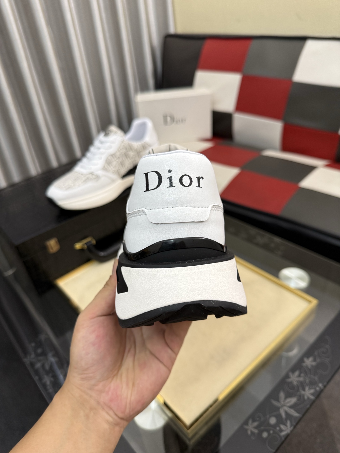 Dior