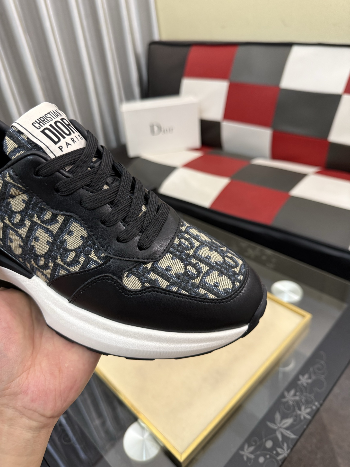 Dior