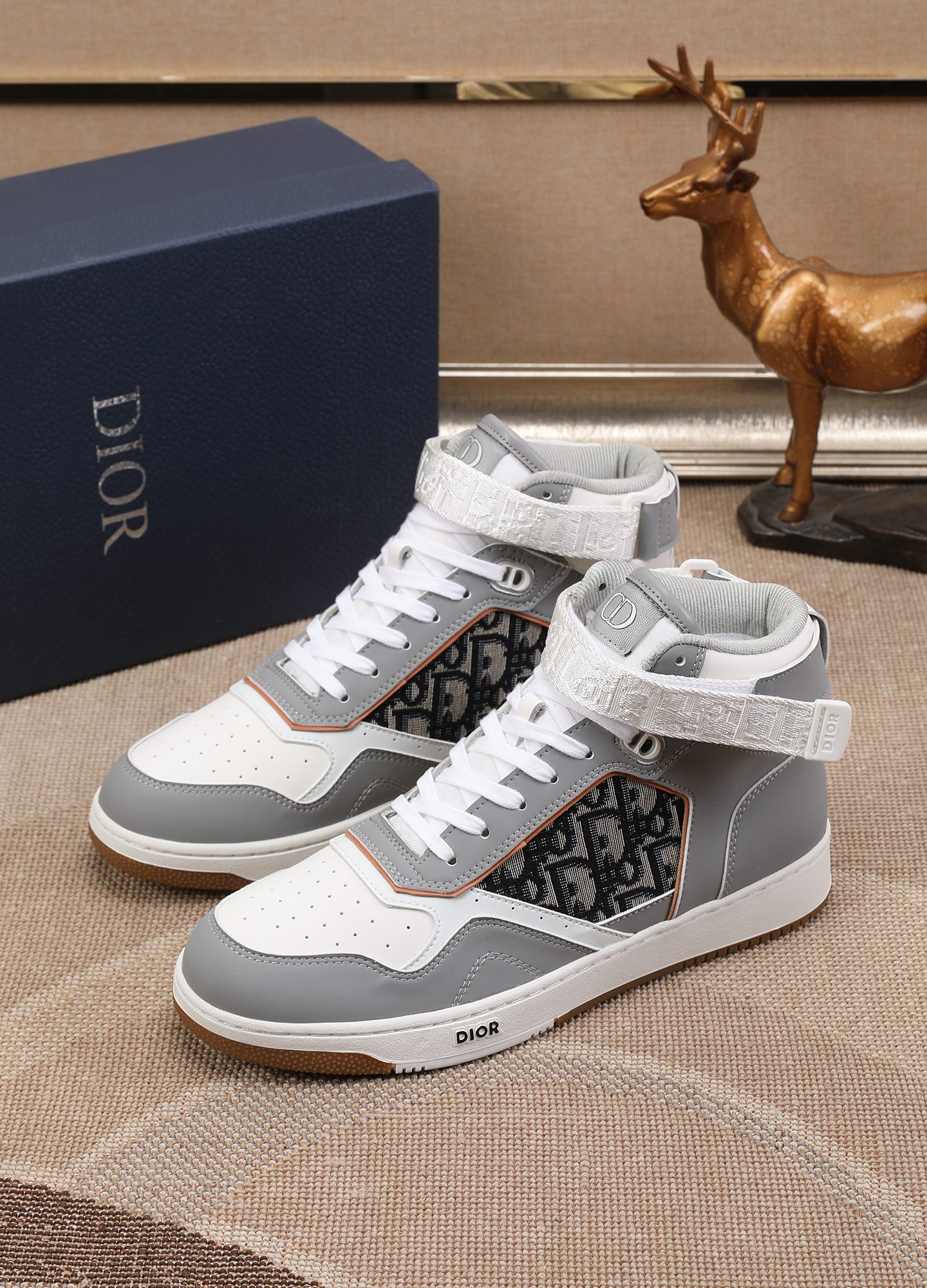 Dior shoe