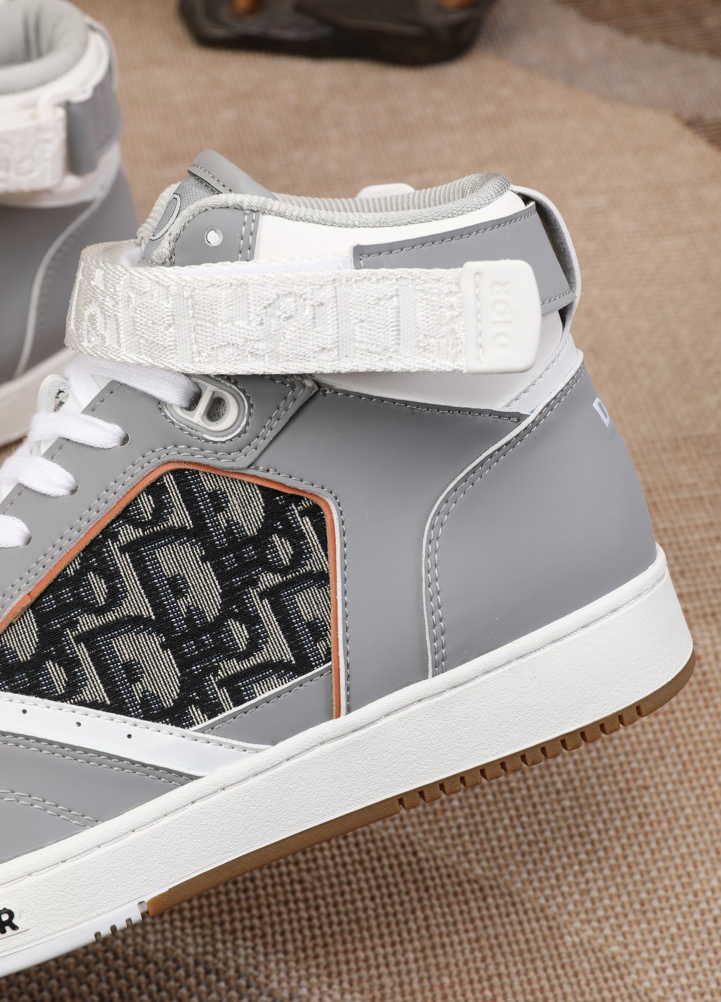 Dior shoe