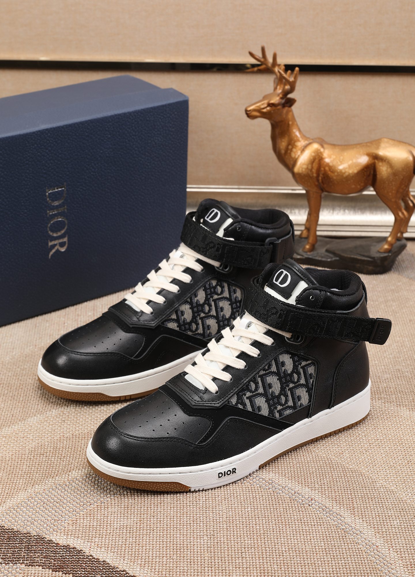 Dior shoe