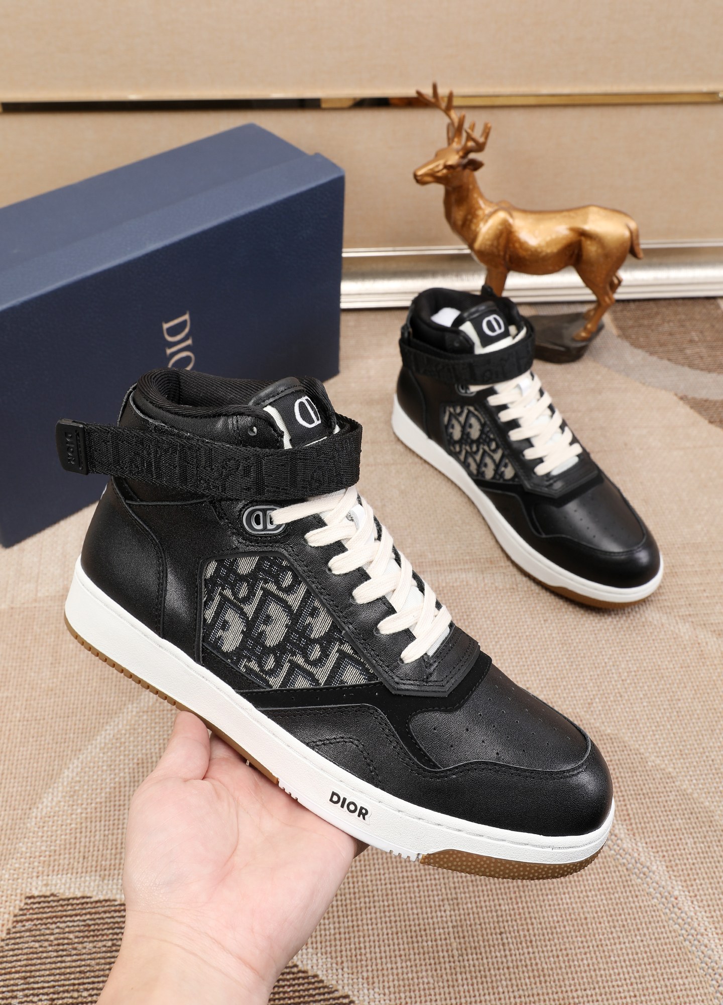 Dior shoe