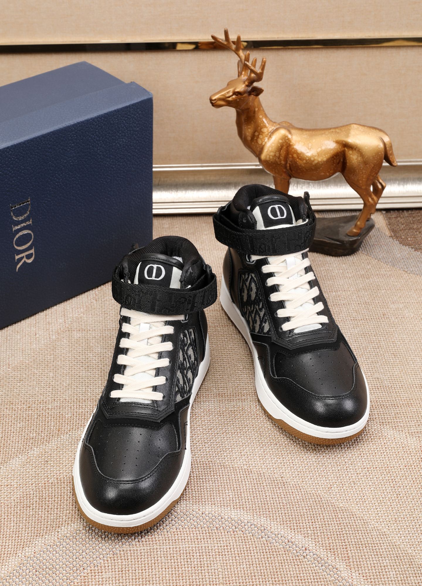 Dior shoe