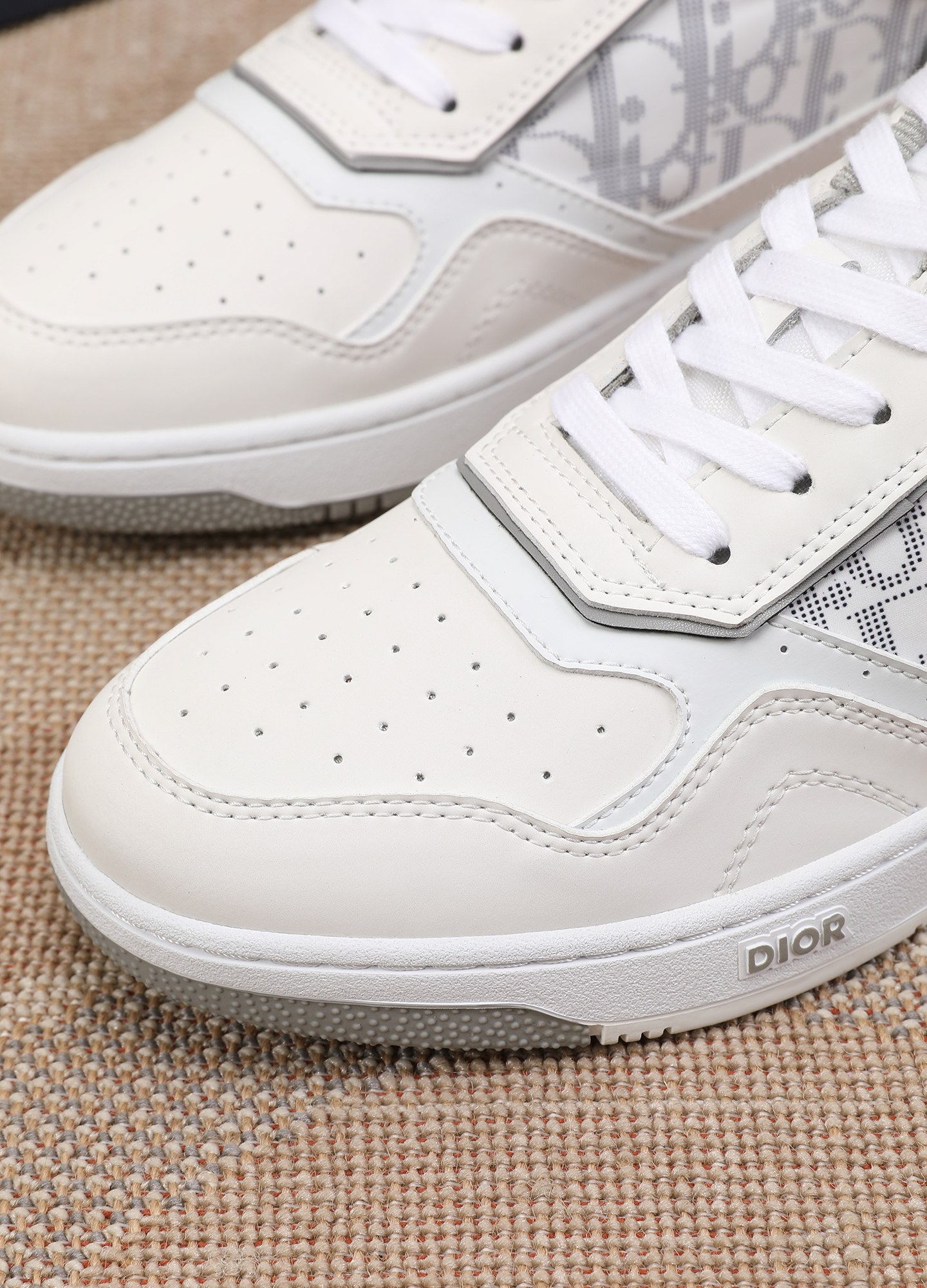 Dior shoe