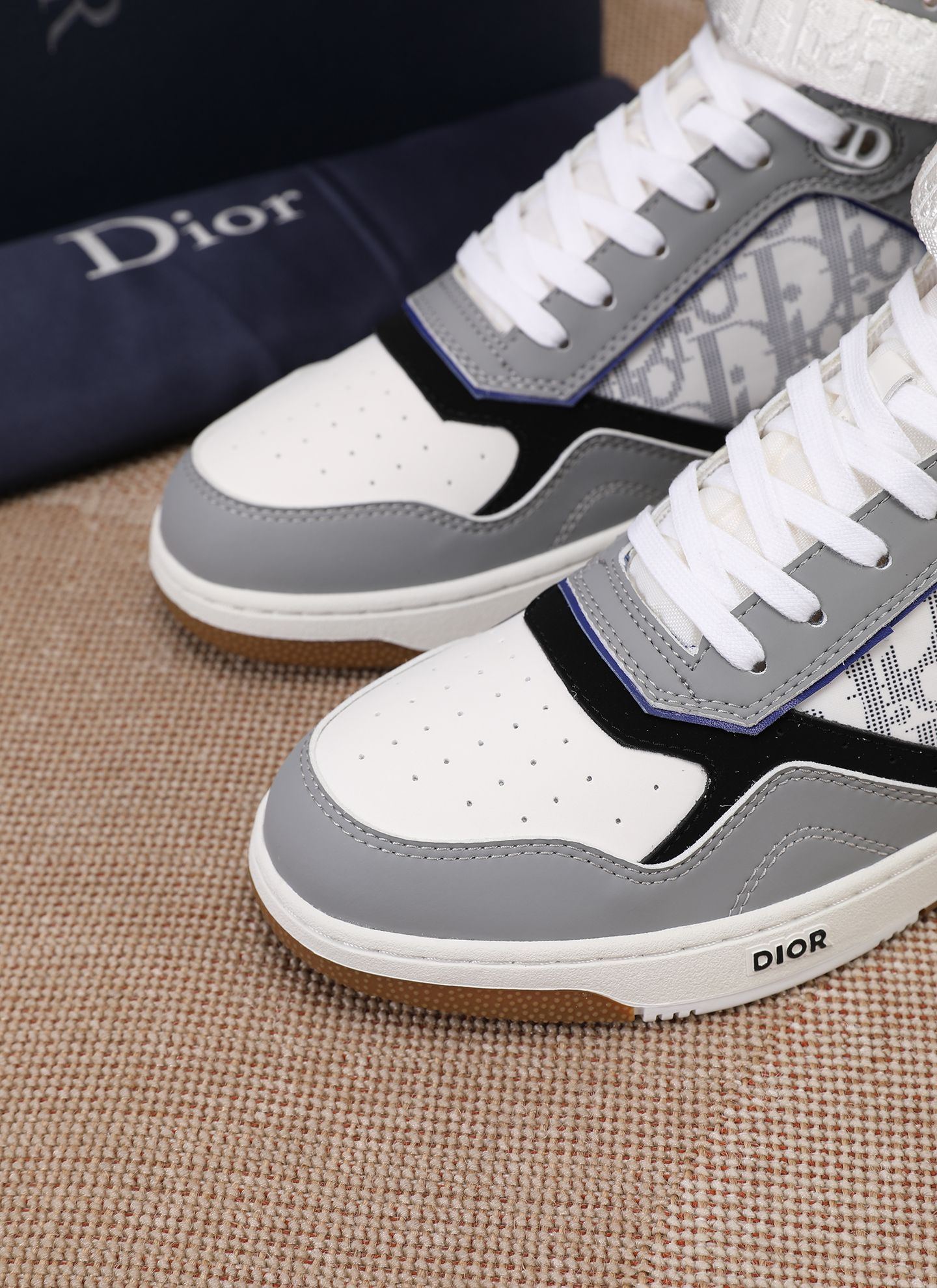 Dior shoe