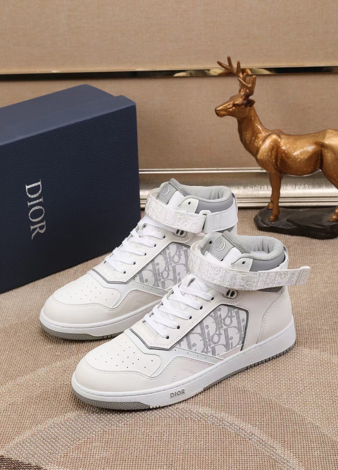 Dior shoe
