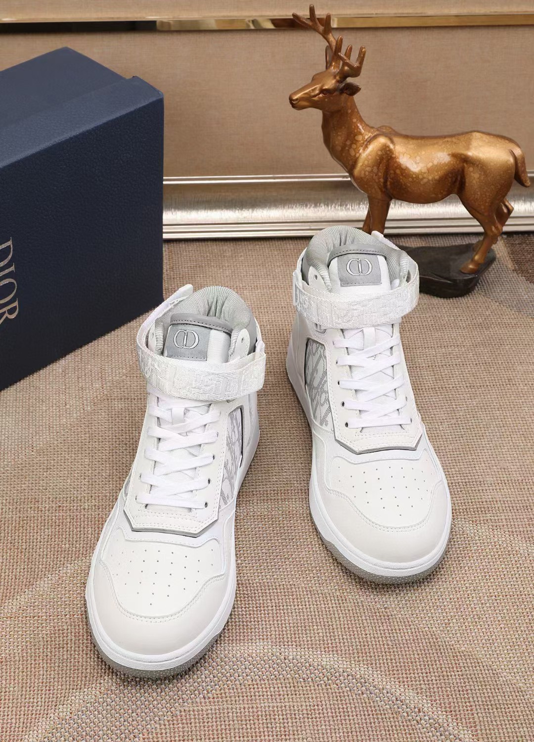 Dior shoe