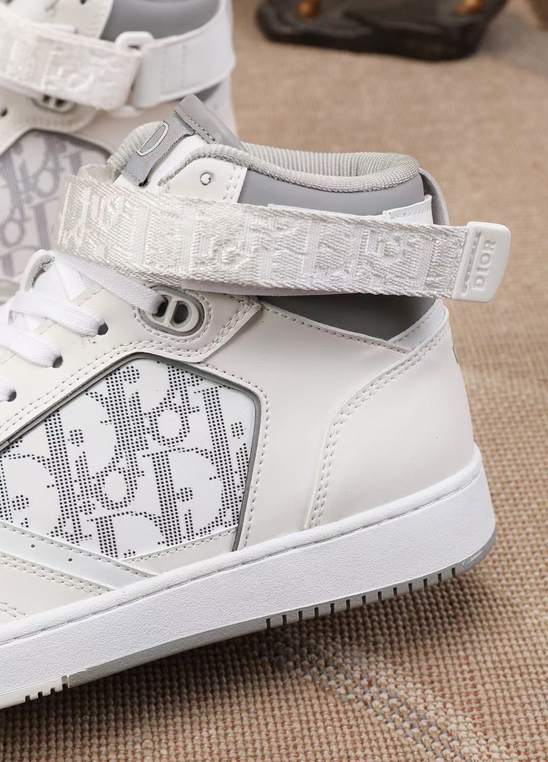 Dior shoe