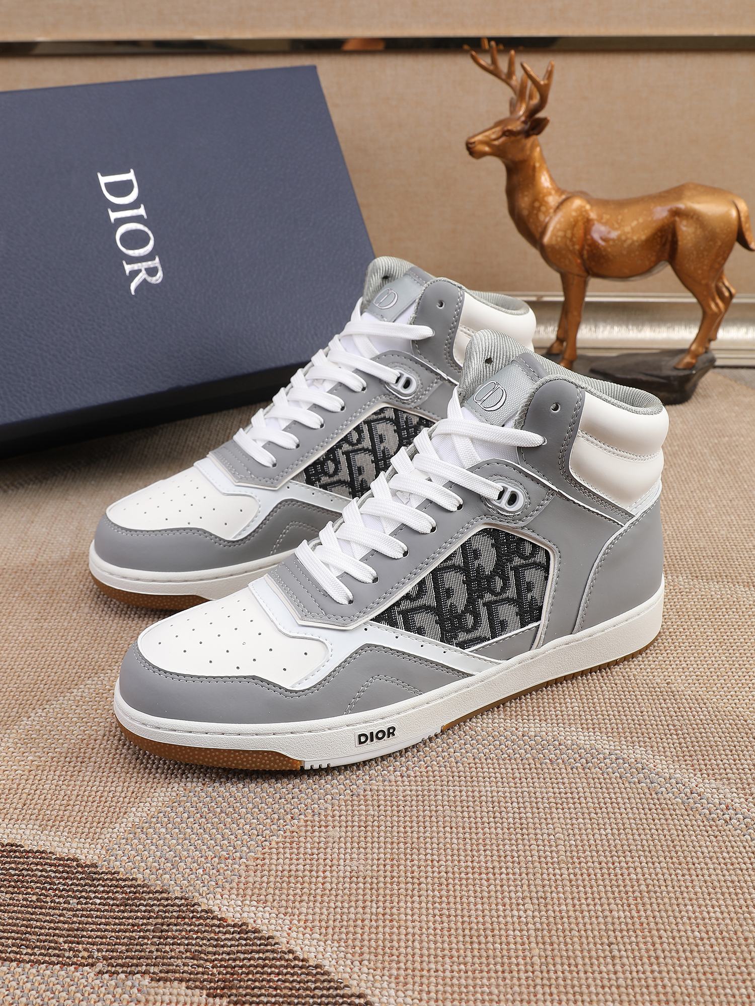 Dior shoe