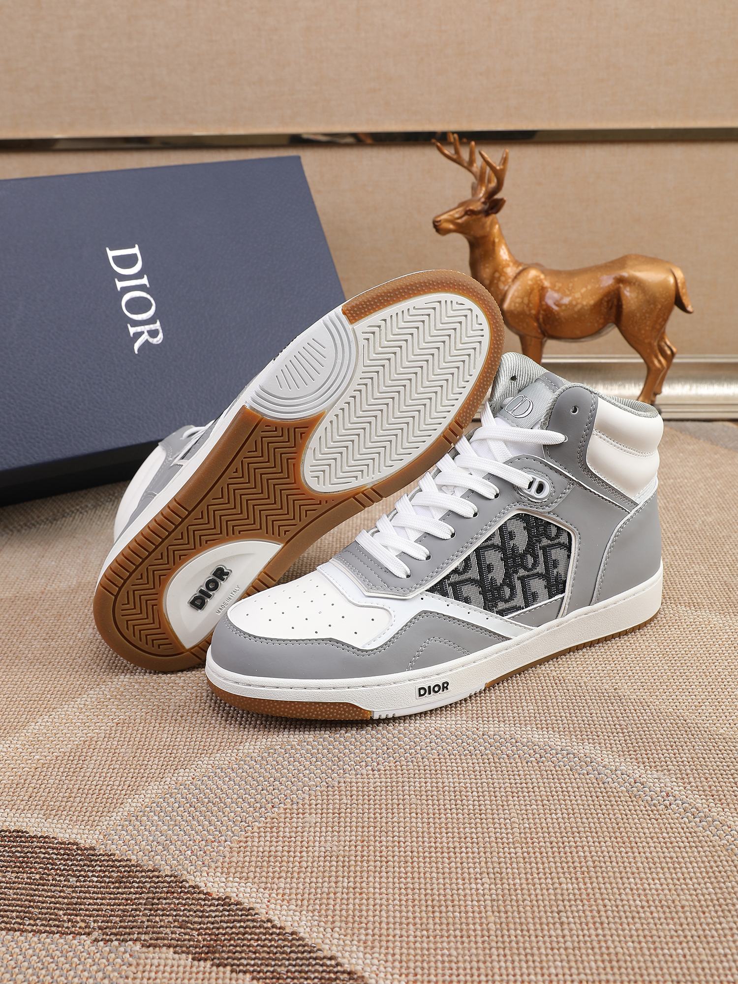 Dior shoe