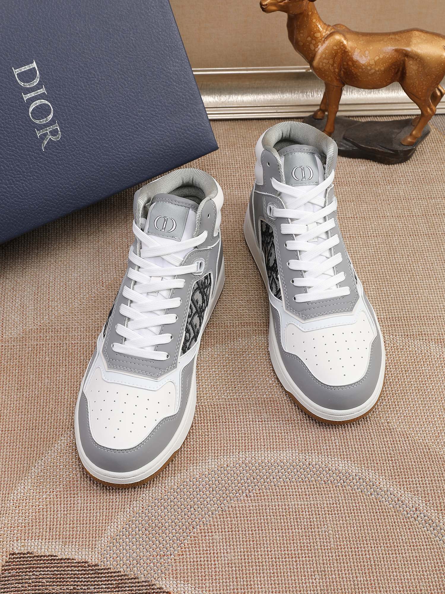 Dior shoe