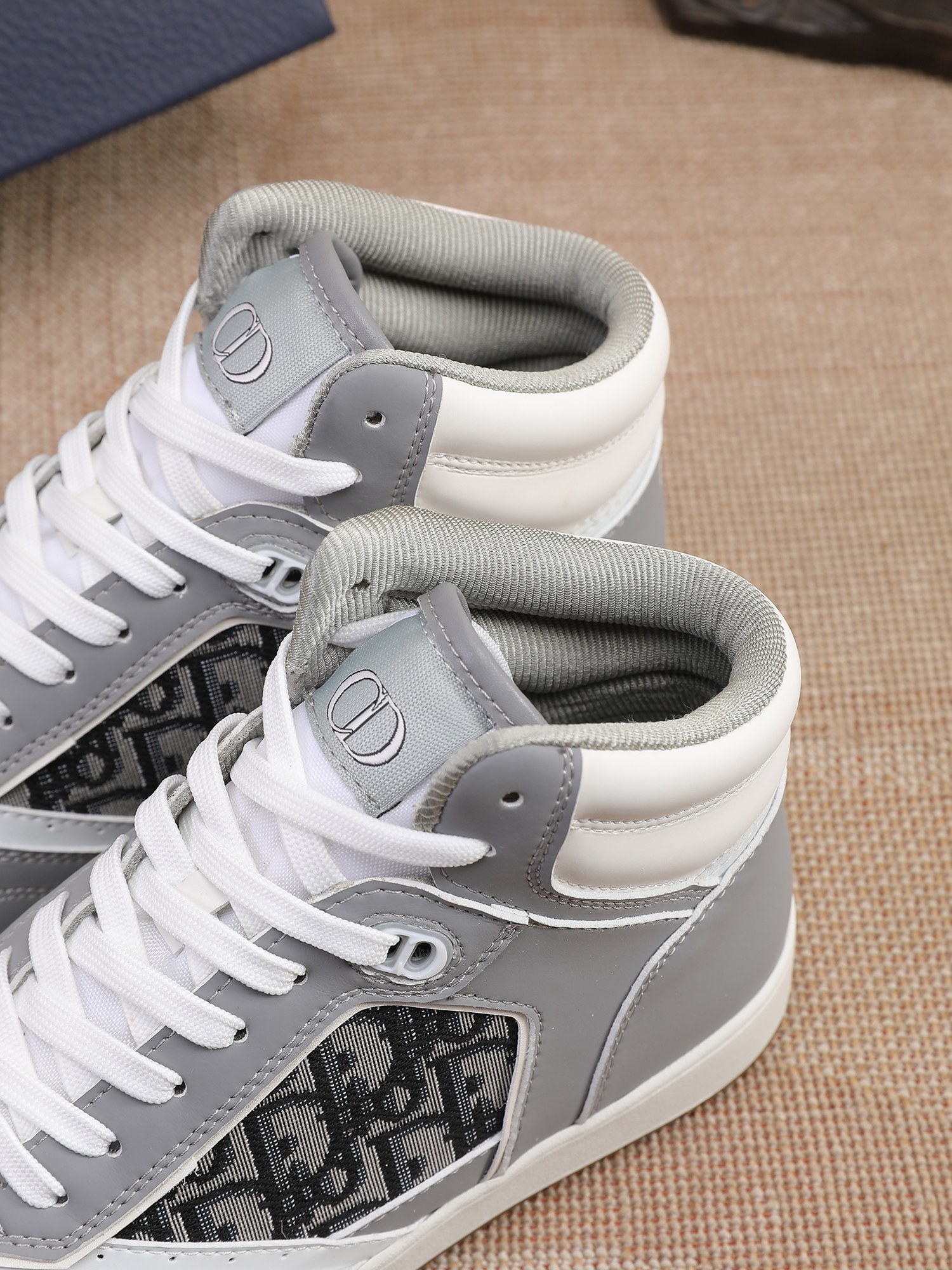 Dior shoe