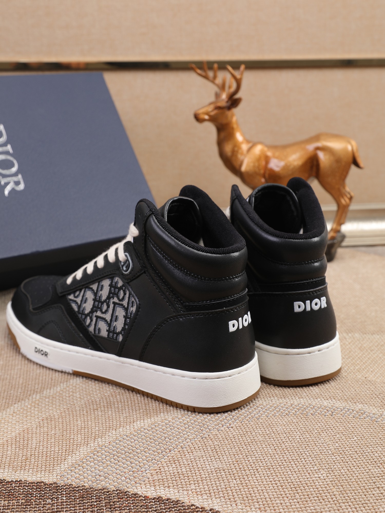 Dior shoe