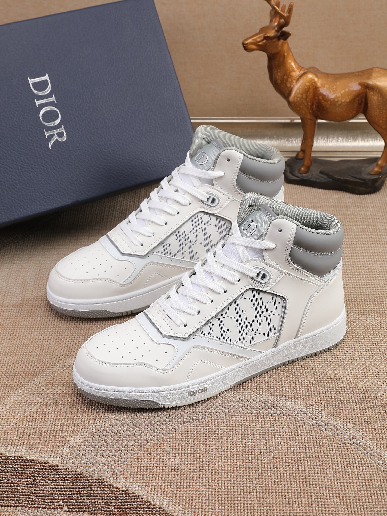 Dior shoe