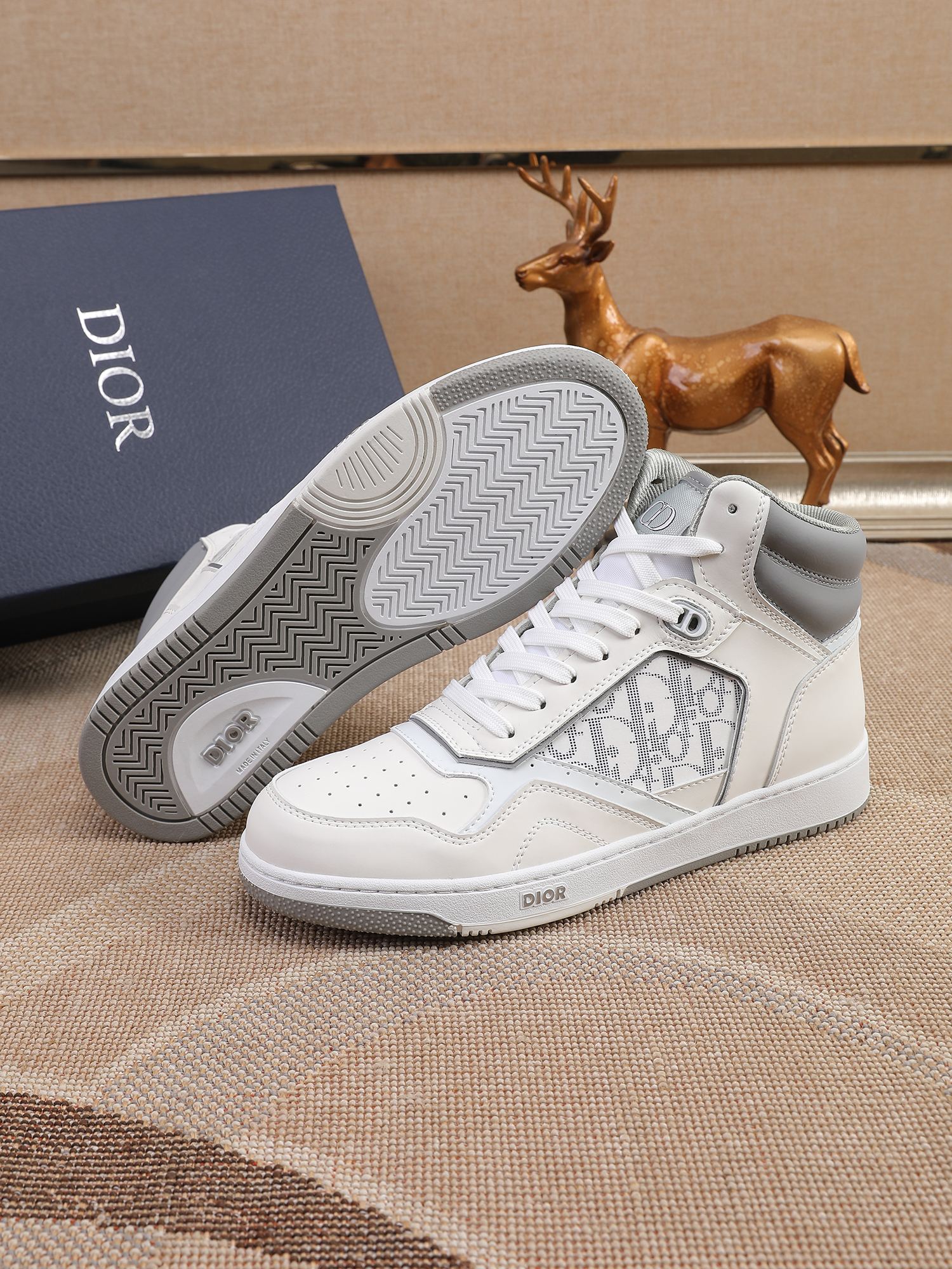 Dior shoe