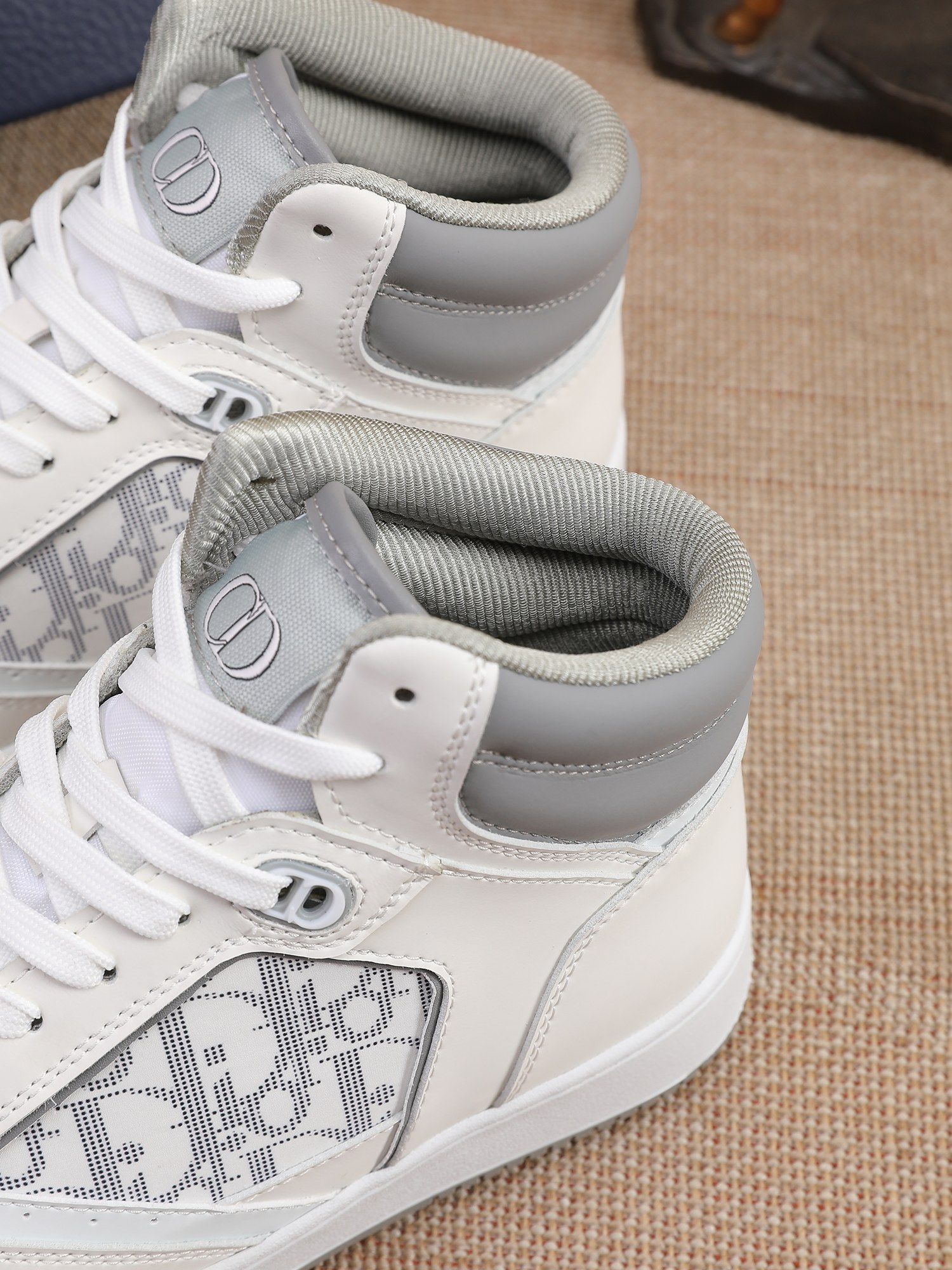 Dior shoe