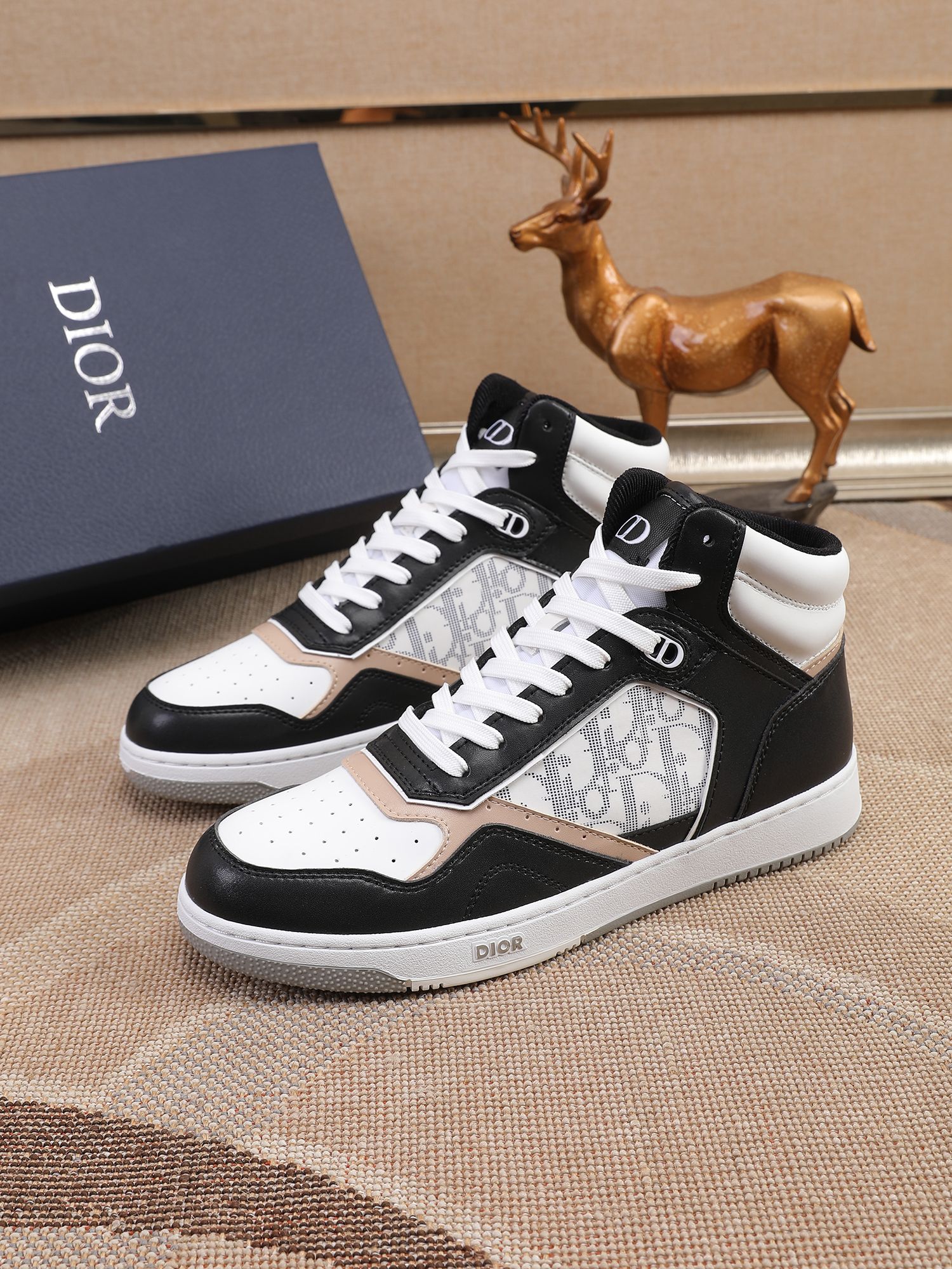 Dior shoe
