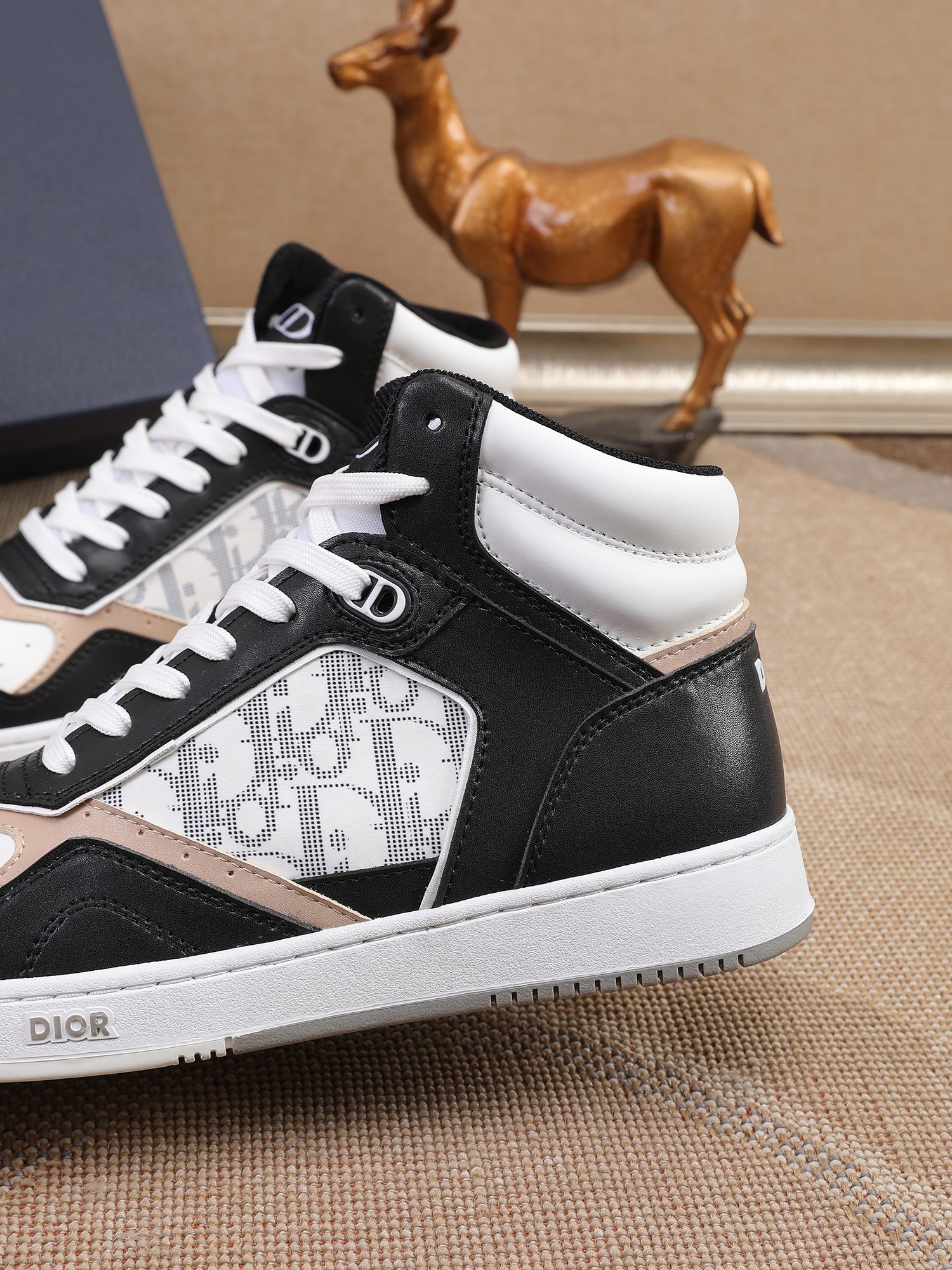 Dior shoe
