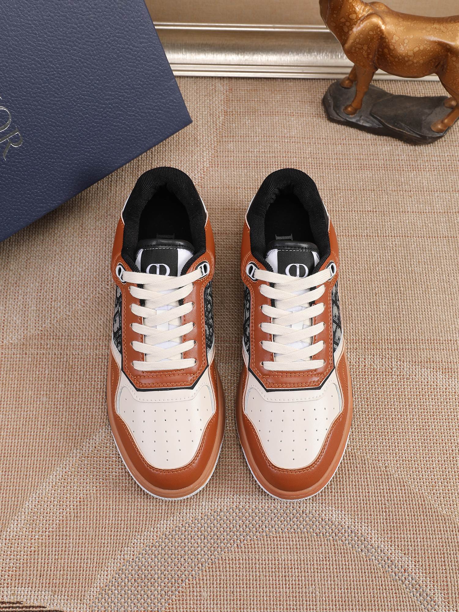 Dior shoe