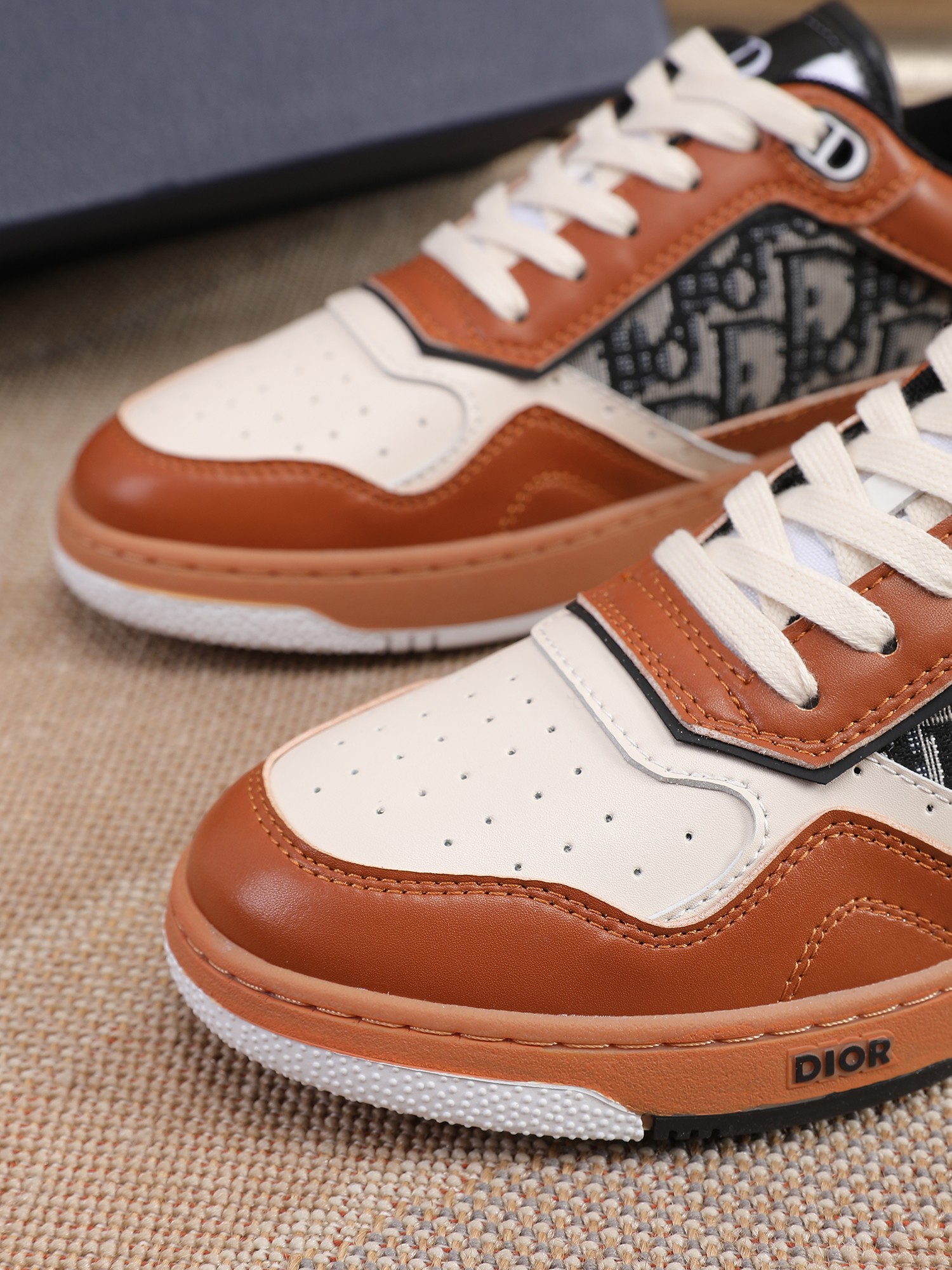 Dior shoe